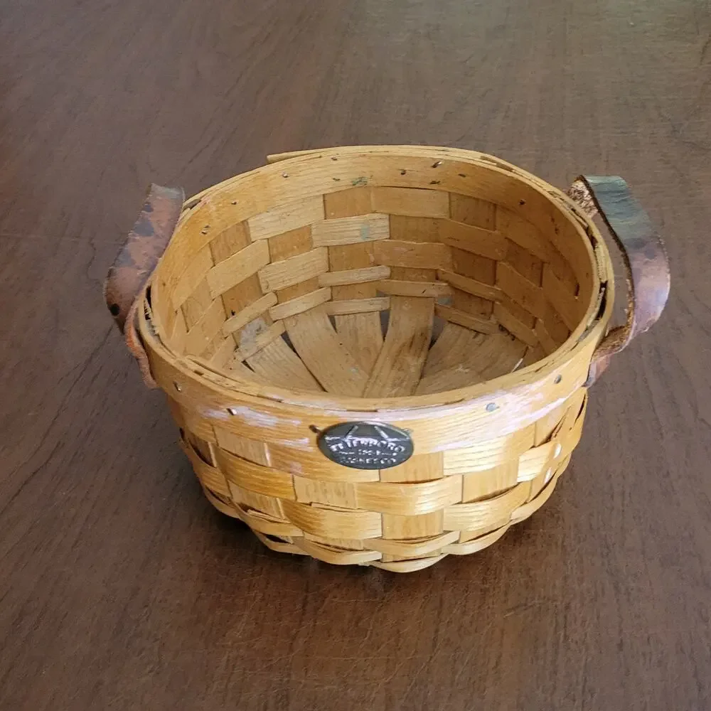 Vintage Peterboro Basket Company Round Basket Leather handles Diameter 7.25